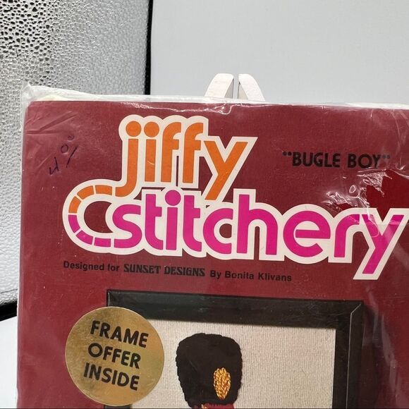 Jiffy Stitchery Bugel Boy crewel needlepoint kit - Picture 5 of 7